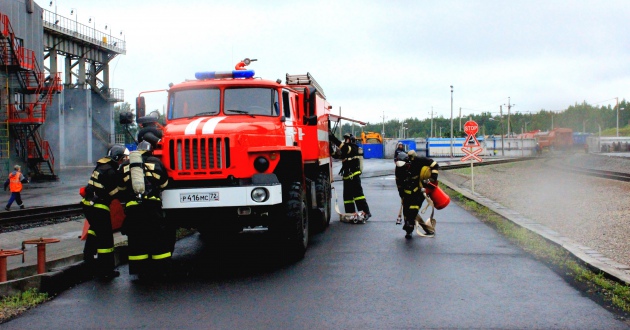Пожарный поезд ФГП ВО ЖДТ России принял участие в учениях на Антипинском НПЗ