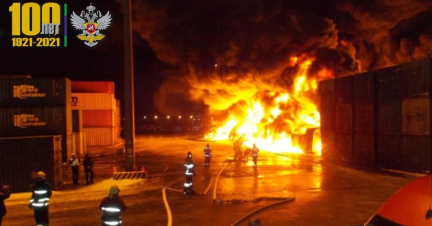 Пожарные поезда ФГП ВО ЖДТ России участвовали в тушении пожара складских помещений на территории АО «Логистика-терминал»