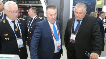 Второй день XIII Международной выставки и форума Транспорт России 2019