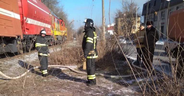 Пожарный поезд ведомственной охраны железнодорожного транспорта Российской Федерации задействован в ликвидации пожара в Ростовской области